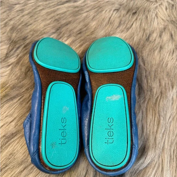 Tieks Blue Leather Flats - Picture 9 of 10